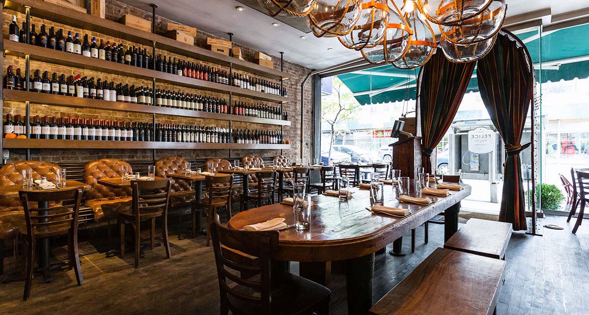 Felice - Contact - Hero